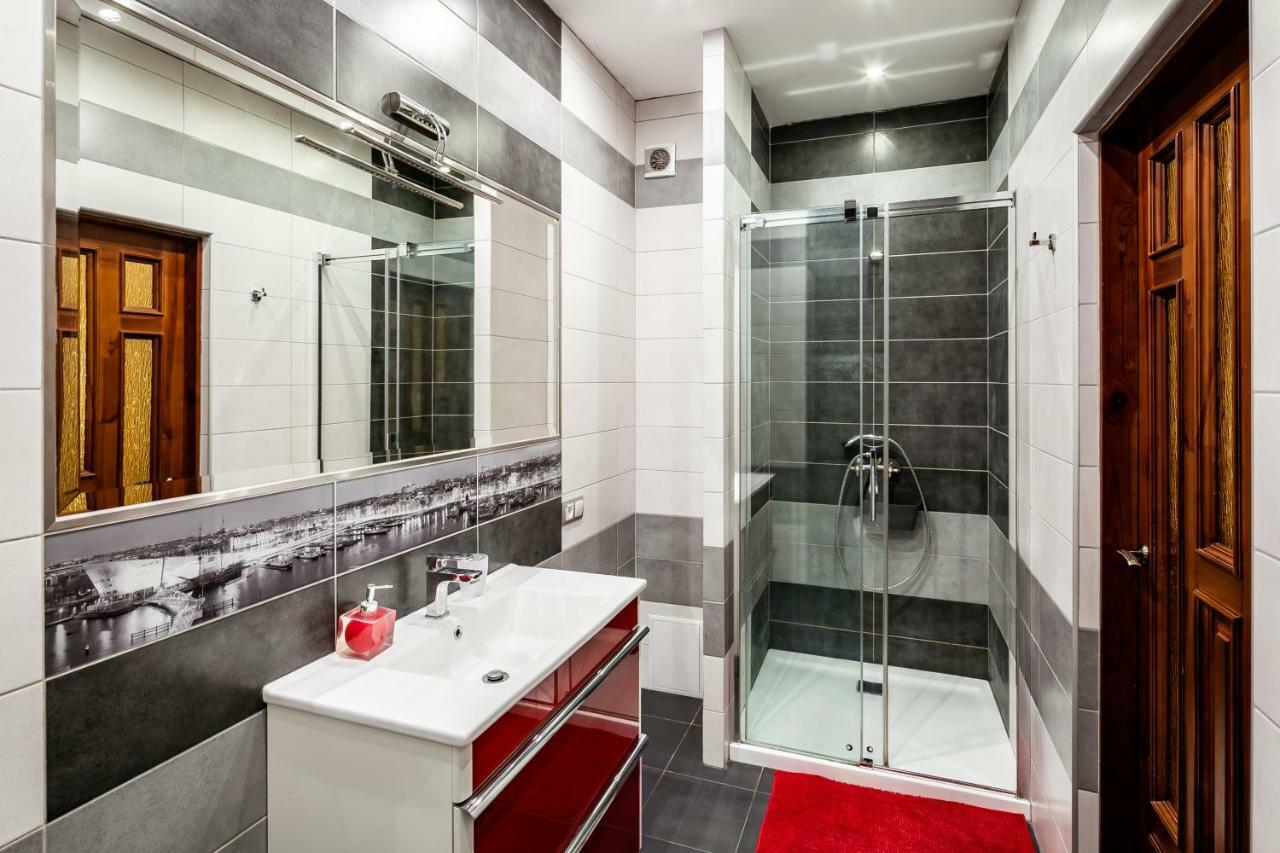 Bv Apartments Exquisite Leopoli Esterno foto